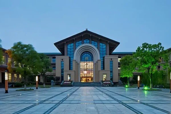 上海政法大学录取线多少分