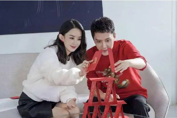 赵丽颖和冯绍峰出现在同一个餐厅,是被哪个娱记拍到的?