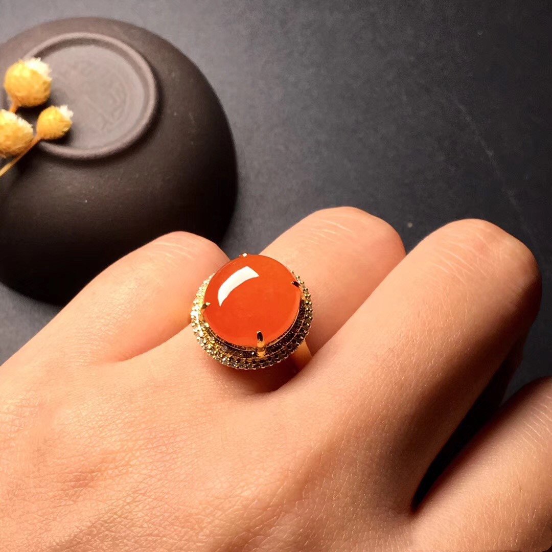 翡翠的翡指什么，翠又指什么