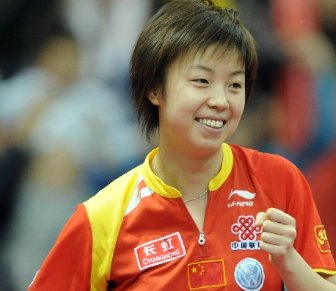 福原爱一生的宿敌张怡宁，看张怡宁穿队服就害怕，她到底有多害怕大魔王？