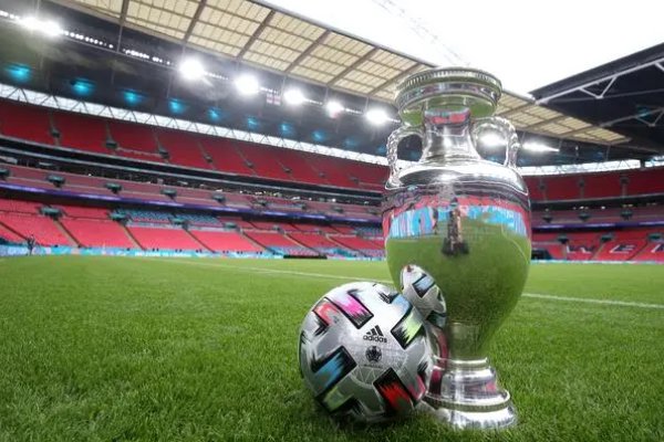 2023年欧洲杯举办时间