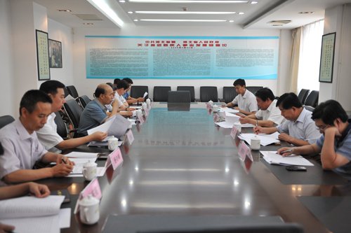 尹亚力的工作分工