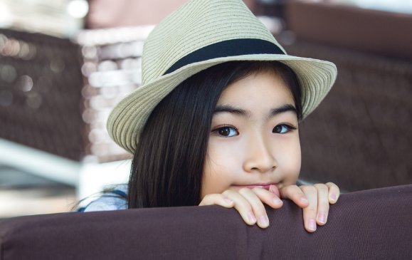 小小的纸飞机歌曲原唱