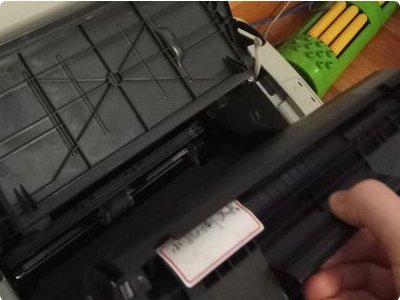 怎么给打印机加墨粉？