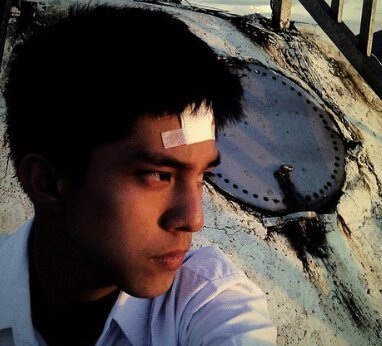 他们在毕业的前一天爆炸的介绍