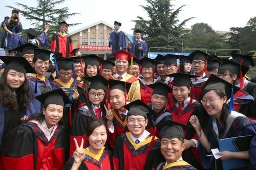 为什么毕业三四年之后，感觉同学之间的差距会变大？