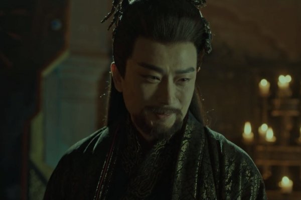 东方青苍为什么要杀他父尊