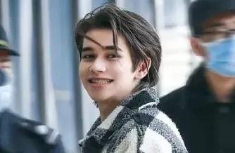 《创造营》成团夜名单上热搜，庆怜没有出道，你觉得有哪些原因？