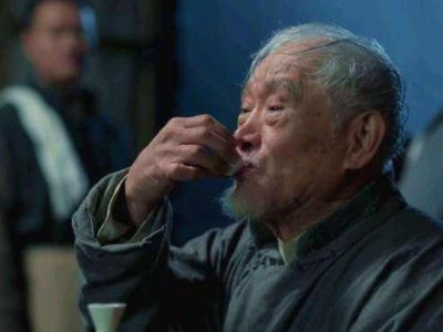 老酒馆陈怀海最后死了吗