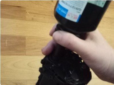 怎么给打印机加墨粉？