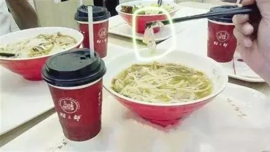 外出就餐吃到异物得10倍赔偿，具体该如何索要赔偿？