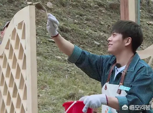 《亲爱的客栈》第二季，为何话题与收视率节节败退？