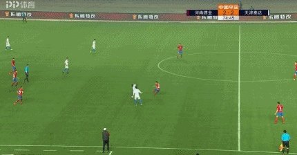 狂奔70米！阿奇姆彭利用速度连过4人完成破门！拉拽，飞铲都挡不住，你怎么看？