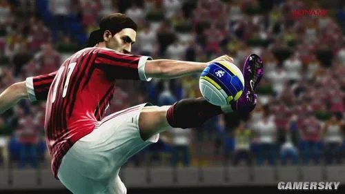 《实况足球2013》试玩版简评 手感及跑步实在感突出