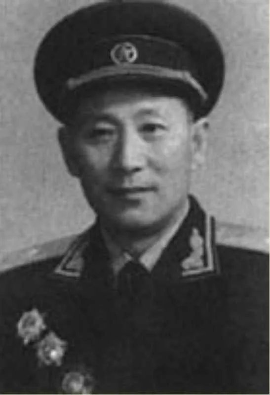 江潮的人物简介