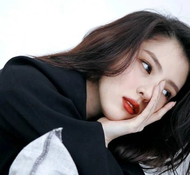 韩素希个人资料简介图片 韩素希的父母是谁家庭背景显赫是真的吗