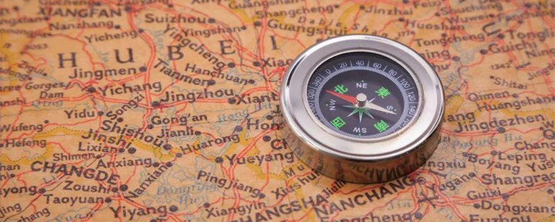 指南针红色的一头指向什么方向 手机指南针红色的一头指向什么方向