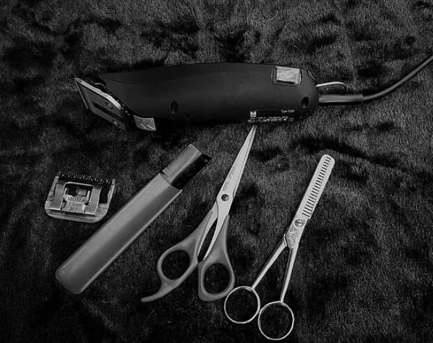 晚上梦见理发预兆什么 梦见理发是什么意思