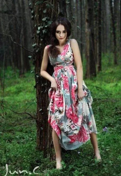 女神般的存在！巴西14岁清纯嫩模写真大放送