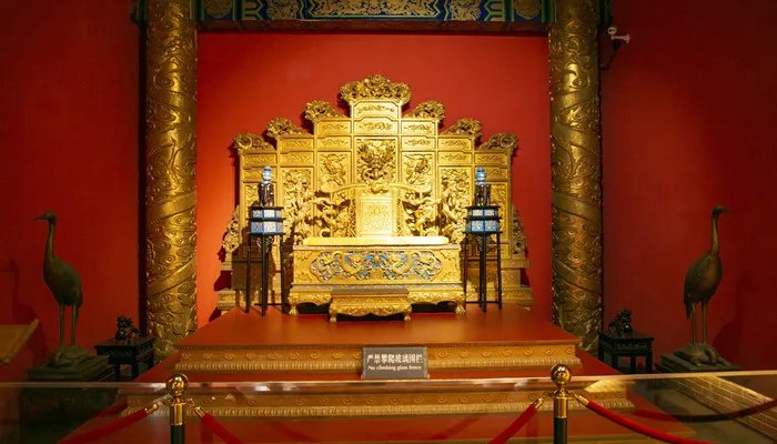 秦始皇的名字是什么 秦始皇的名字是什么 秦始皇的名字叫什么名字