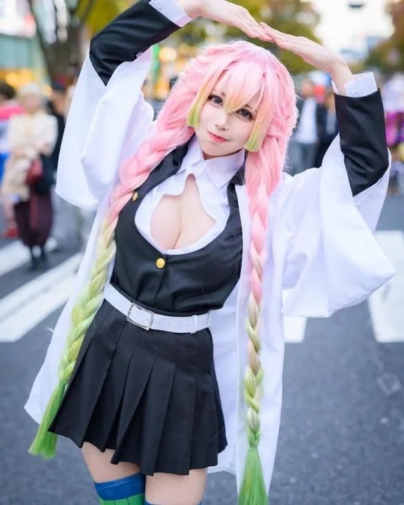 妩媚动人的性感尤物！熟女系岛国小姐姐白田まい美照