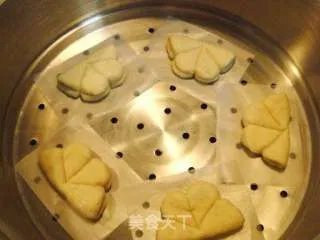 传统古法制作“樟茶鸭”