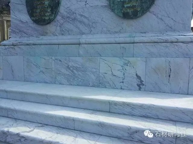 图解各种石材污染病变问题（一）