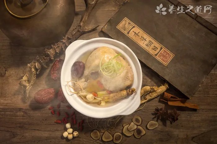 初夏养生：饮食清淡、慎起居、多运动