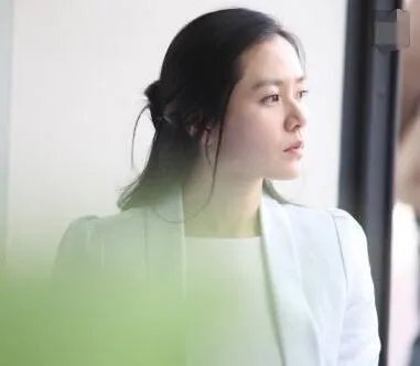 孙艺珍白夜行图片揭露 激情床戏引网友热议