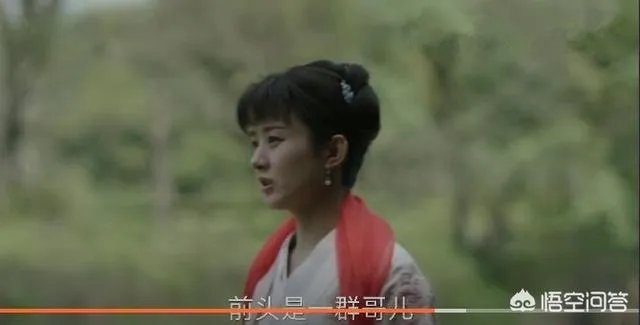 《知否》中明兰用泥巴阻止墨兰私会，这么做有什么隐藏的目的？