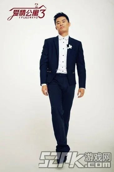 爱情公寓“曾小贤“自爆玩LOL 与薛之谦组队撸