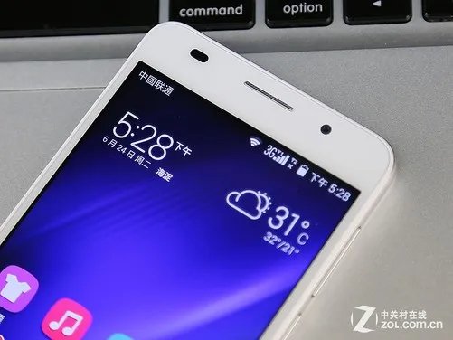 性能登顶 首款海思八核华为荣耀6评测