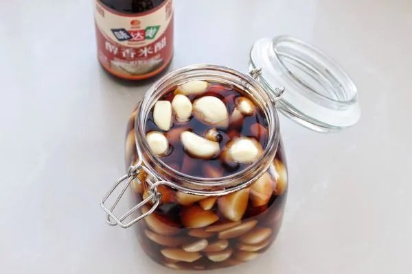 腌腊八蒜的正确方法