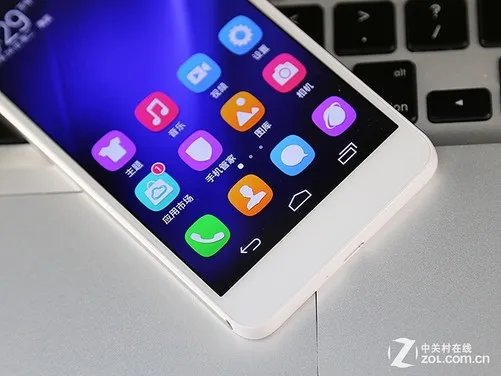 性能登顶 首款海思八核华为荣耀6评测