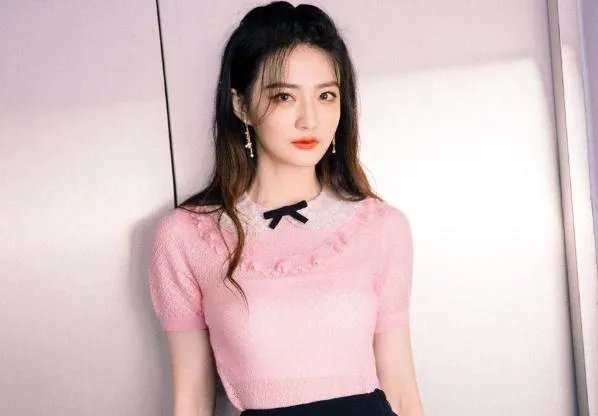 徐璐个人资料(简介,身高,年龄,三围,图片)