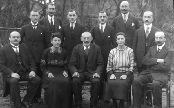 全球最有钱的十大家族排行榜,杜邦家族资产胜过比尔盖茨