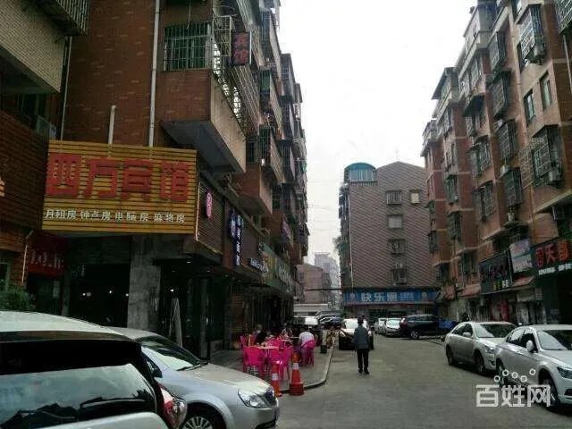 大家好！长沙有没有哪些老巷子人非常多适合做小吃的呢？