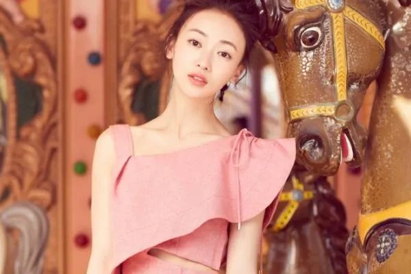 微博热搜认可吴谨言演技，你认可吗？