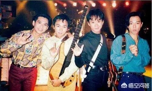 黄家驹一共出了多少首歌曲？