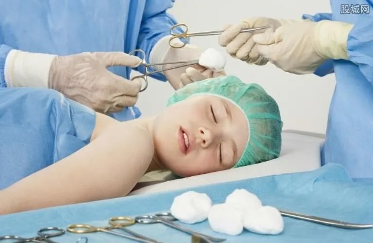 赴韩整容成植物人 整容危害十分大你知道吗？