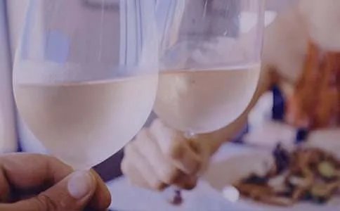 《相亲相爱一家人》歌词