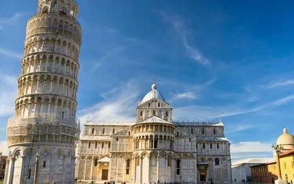 意大利比萨斜塔为什么会倾斜？比萨斜塔每年倾斜约多少厘米？