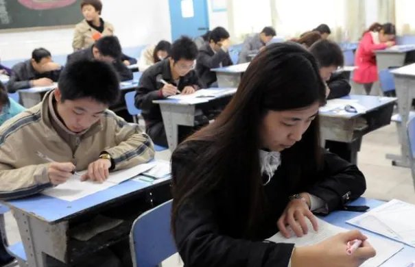 参公人员和公务员的区别是什么？