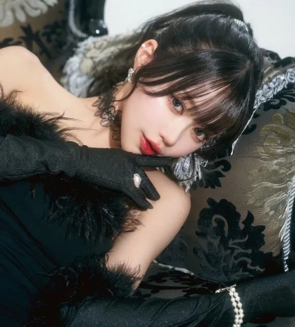 妩媚动人的性感尤物！熟女系岛国小姐姐白田まい美照