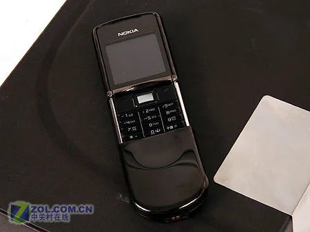 200万像素尊贵体验 诺8800Sirocco评测