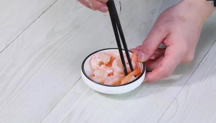 芹菜炒虾仁的做法 虾仁炒芹菜的家常做法