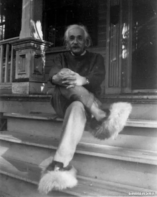 老照片：13岁的金·卡戴珊 没能潮过爱因斯坦