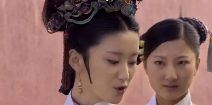 甄嬛传：富察贵人的孩子怎么掉了？为什么她会记恨甄嬛呢？