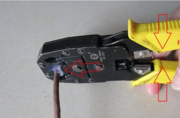 网络电缆被拔出是什么意思，要怎么解决？