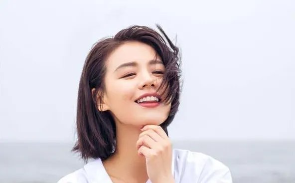 马思纯是什么背景